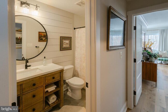 Building Photo - 13230 Falls Rd