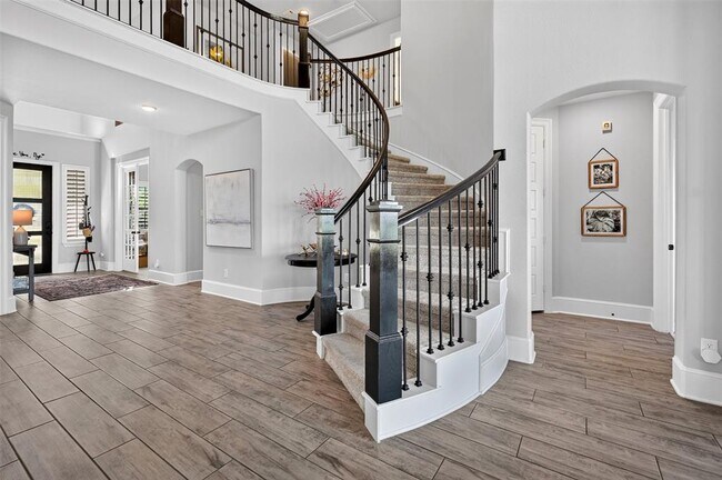 Building Photo - 2518 Sunset Vista Cir