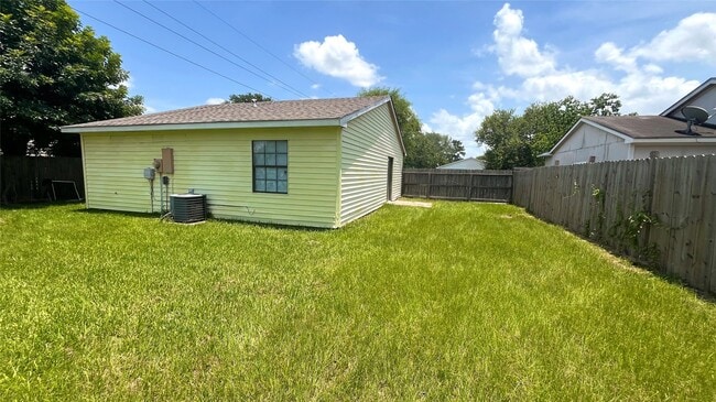 Building Photo - 17223 Wagganner Dr