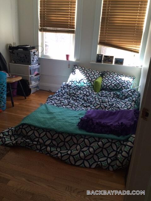 Building Photo - 49 St Germain St