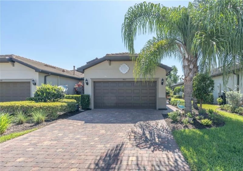 Building Photo - 7662 Jacaranda Ln