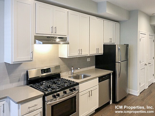 Primary Photo - 3740 N Sheffield Ave