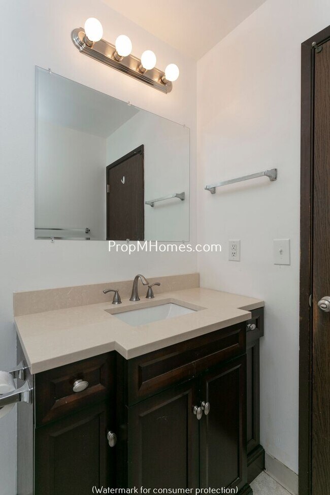 Building Photo - Cozy Two Bedroom Home in the Heart of Oreg...
