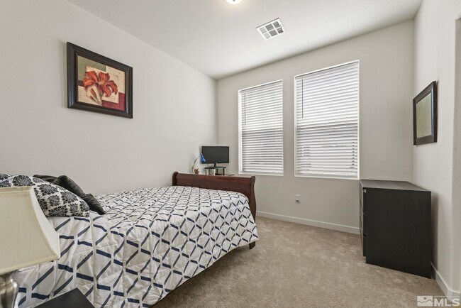 Building Photo - 4928 Black Falcon Wy
