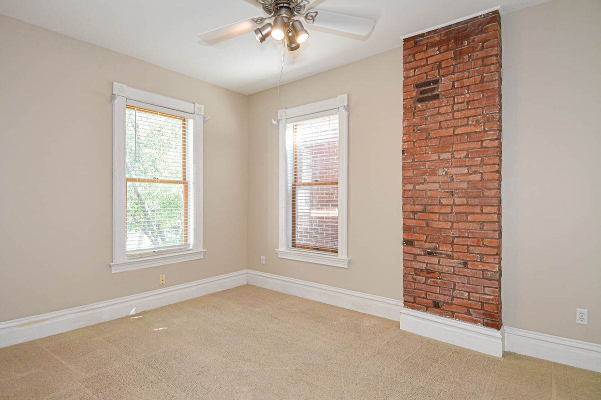 Building Photo - 2322 Virginia Ave