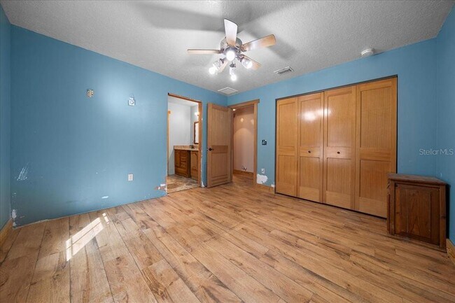 Building Photo - 3135 NE 49th St