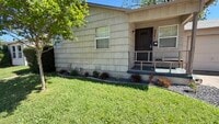 Building Photo - Beautiful 2BR/1BA Home with Hardwood Floors & Garage