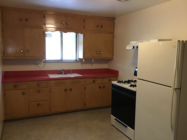 Building Photo - 3727 N 87th St