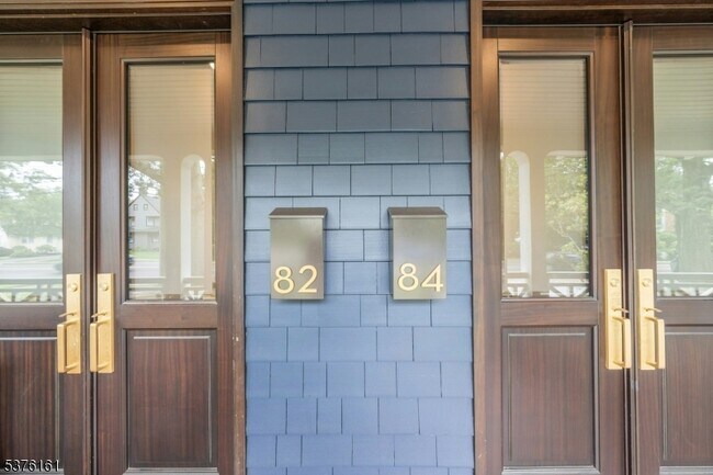 Building Photo - 84 Watchung Ave