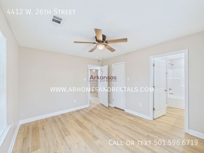 Building Photo - 4412 W 26th St