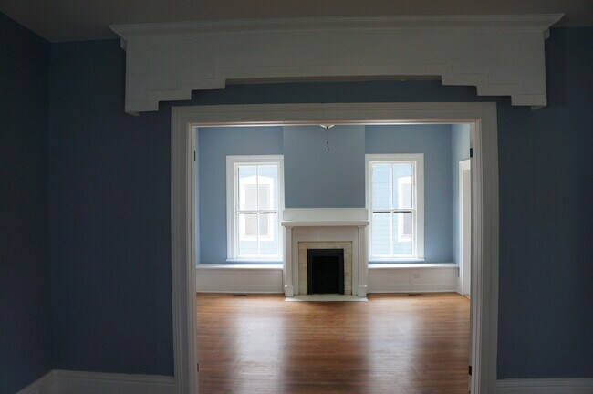 Building Photo - 712 Morgan St