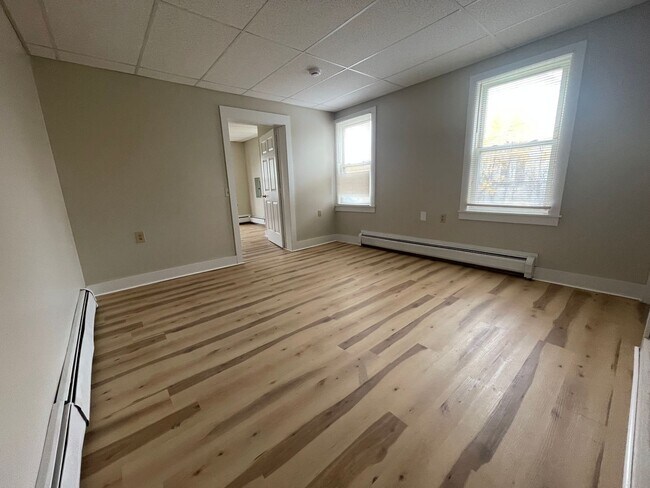 Building Photo - 52-58 N Pearl Street, Pittsfield, MA 01201