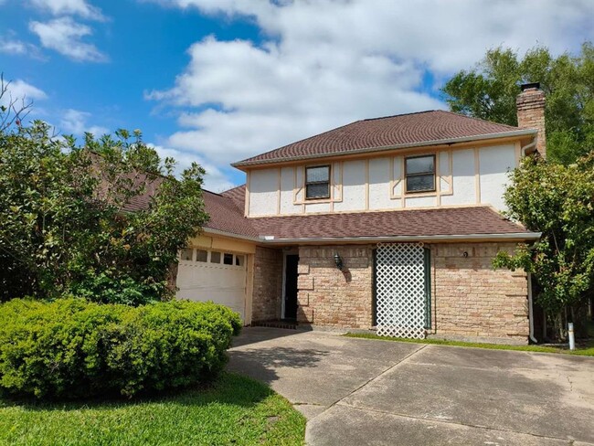Building Photo - 15526 Rio Plaza Dr