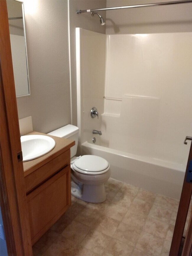 Building Photo - 4641 Celia Way - 101