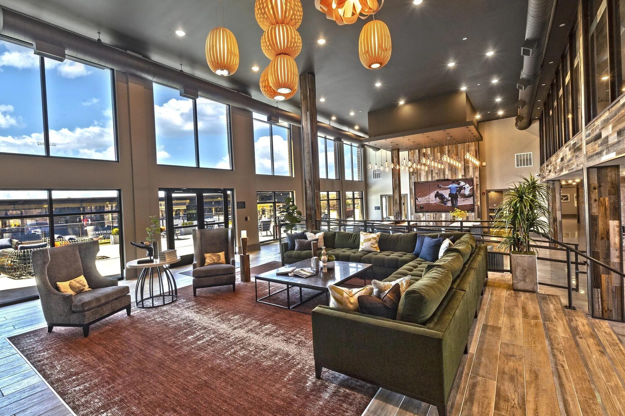 Building Photo - 44 Braves Ave