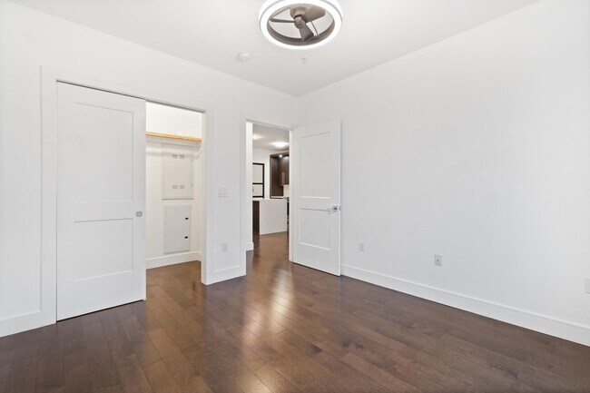 Building Photo - 6401 Park Ave