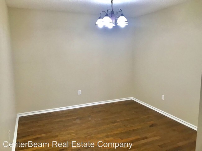 Building Photo - 4 br, 3 bath House - 9054 3rd avenue