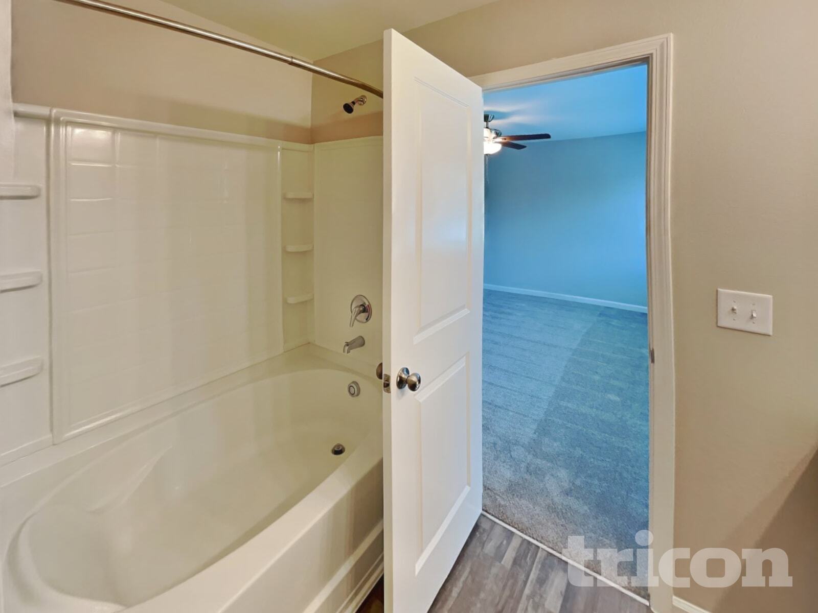 Building Photo - 3007 Stauton Dr