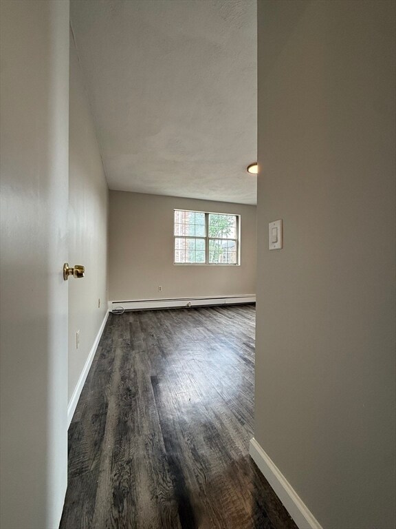 Building Photo - 11 Kenmar Dr