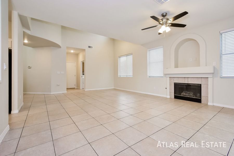 Building Photo - 8920 Picket Fence Ave