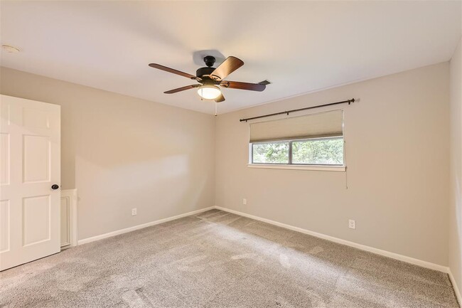Building Photo - 1403 Stependale Dr