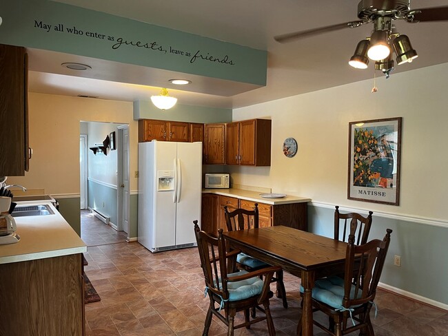 Building Photo - 7267 Olga Dr