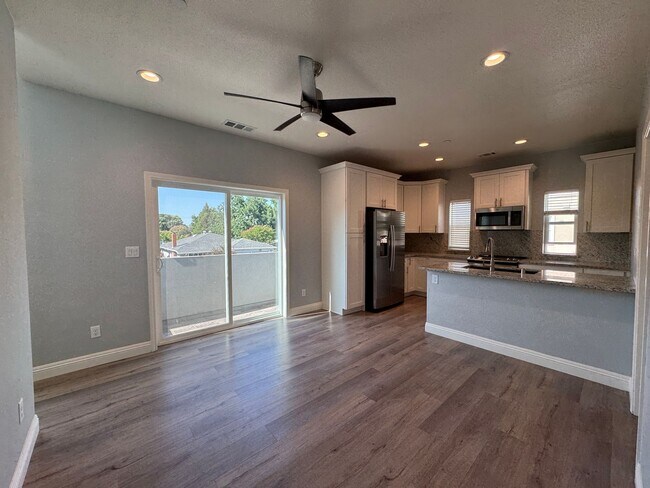 Building Photo - New Construction, All Solar, Three Bed, Th...