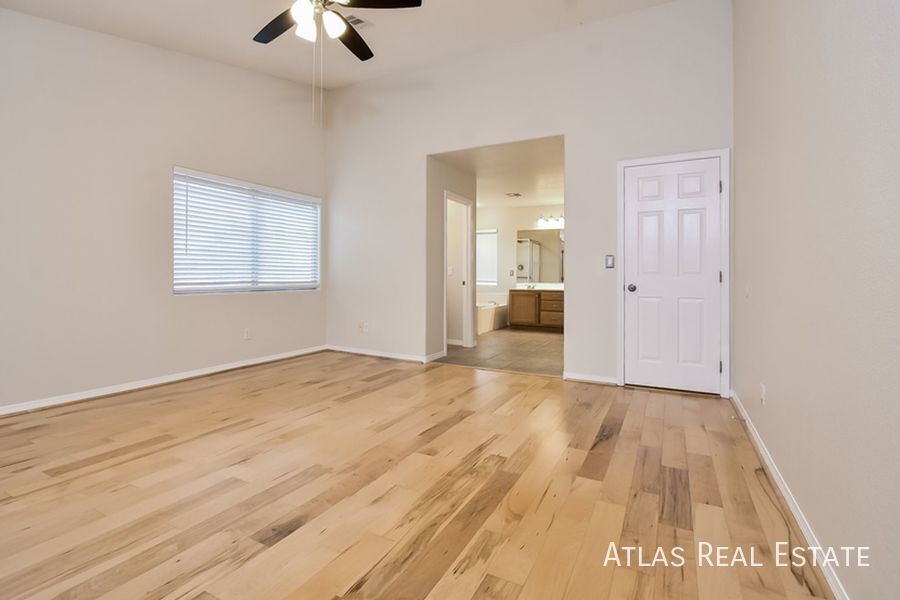 Building Photo - 8920 Picket Fence Ave