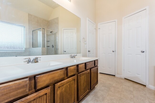 Building Photo - 5506 Stonefield Ct