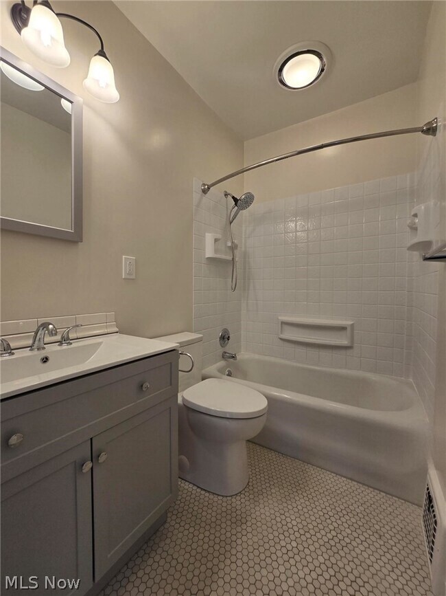 Building Photo - 13839 Clifton Blvd