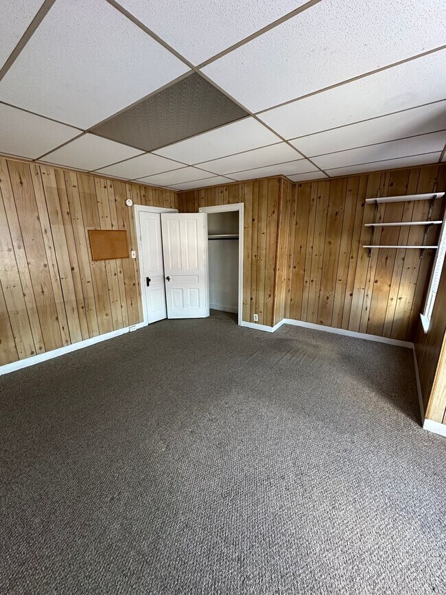 Building Photo - 950 W Princess St