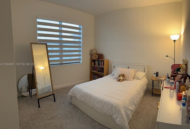 Building Photo - 16456 Sea Turtle Pl