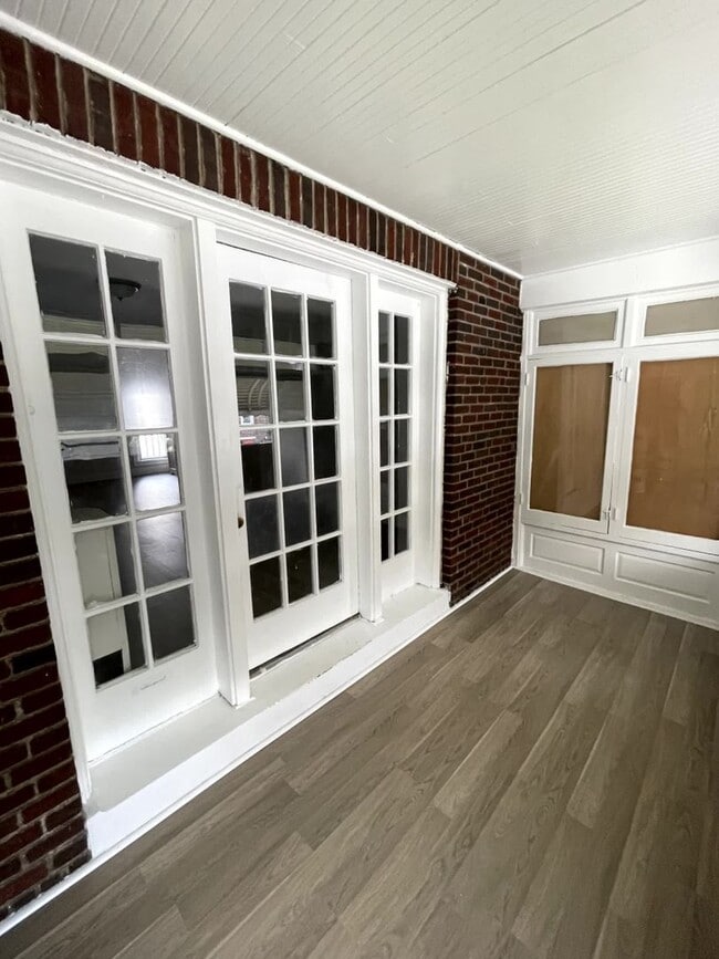 Building Photo - 3 Bedroom Home in Bridesburg for Rent!