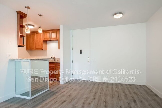 Building Photo - 6406 Friars Rd