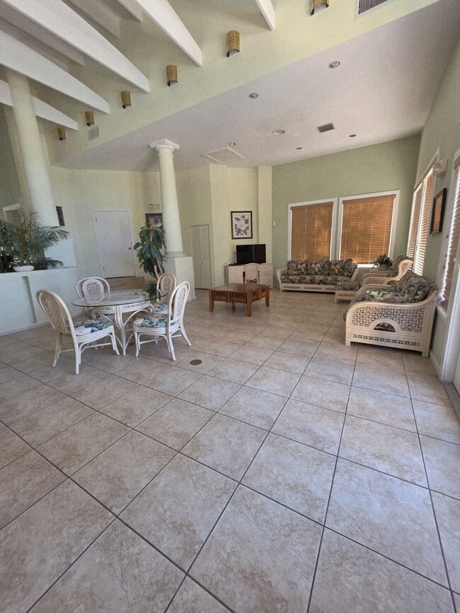 Building Photo - 4863 Via Palm Lakes