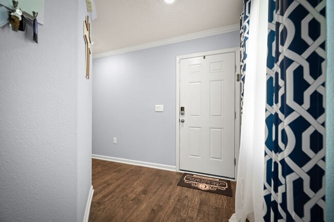 Building Photo - Spacious 4-Bedroom Home with Fenced Yard & Community Amenities – Available June 30th!