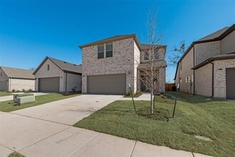 Building Photo - 5511 Chasewood Dr