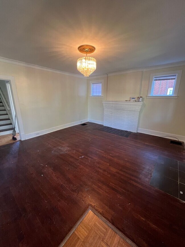 Building Photo - 425 Gibson Ave