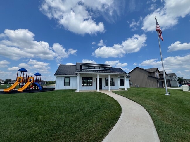 Building Photo - 81 SE 351st Rd