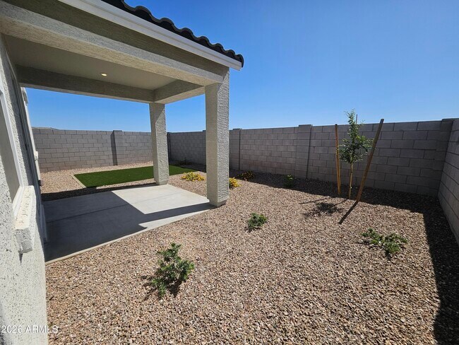 Building Photo - 33723 Blackwell Dr