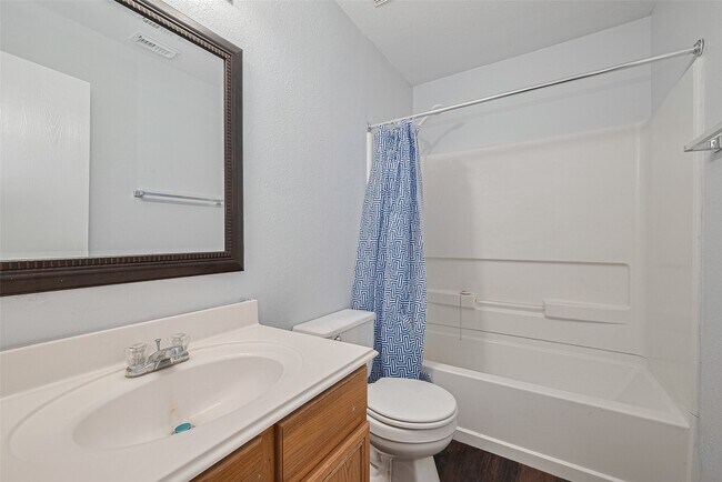 Building Photo - 2123 Gable Hollow Ln