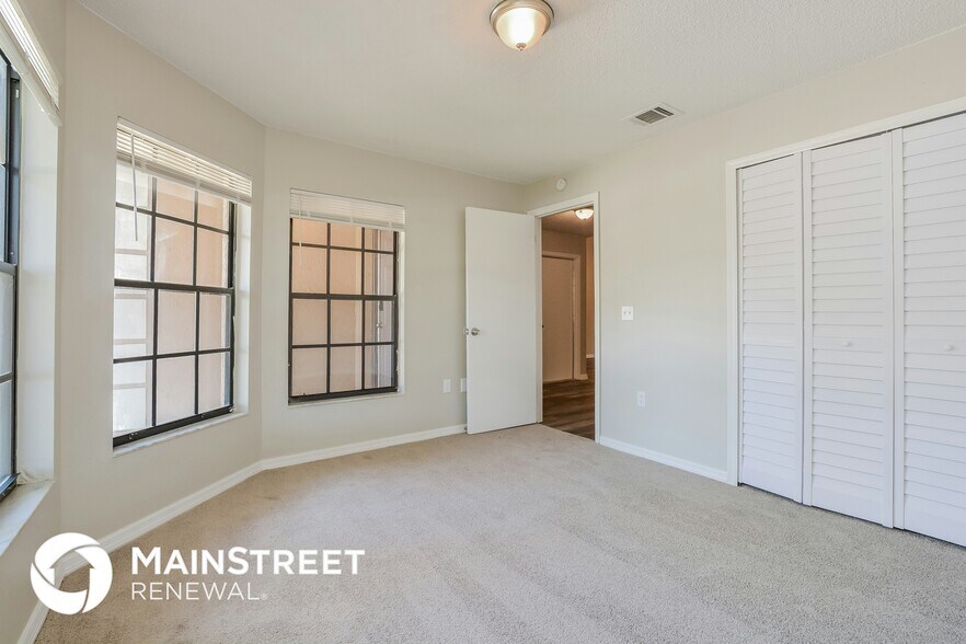 Building Photo - 1615 Sunburst Way