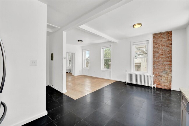 Building Photo - 1314 Paterson Plank Rd