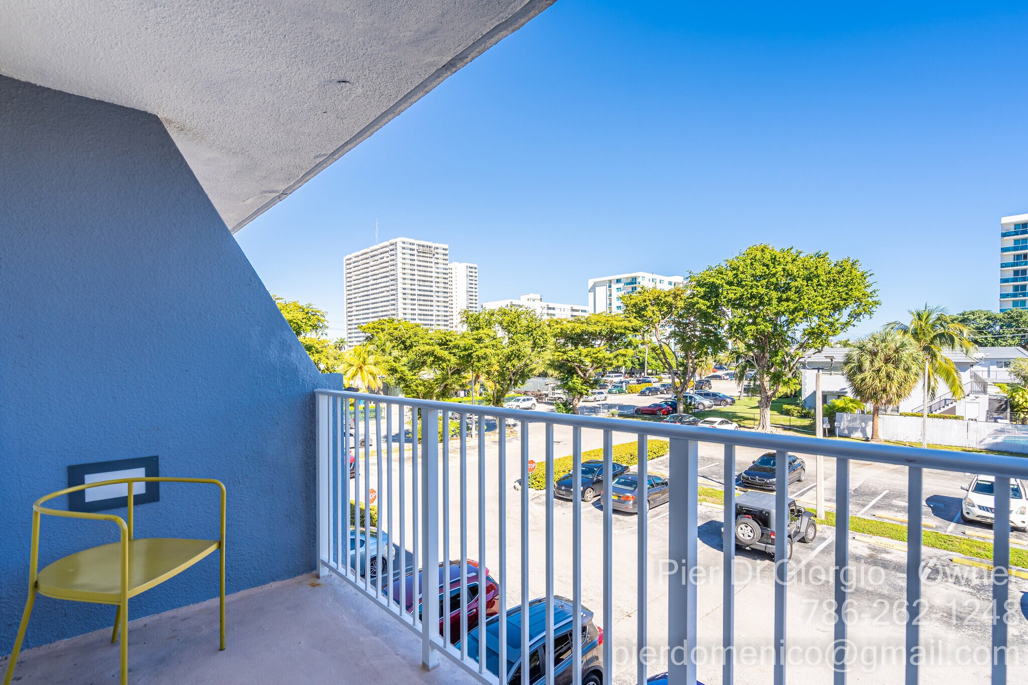 Building Photo - 1801 S Treasure Dr