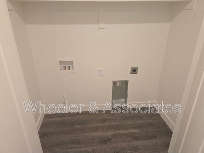 Building Photo - 452 W 1080 S