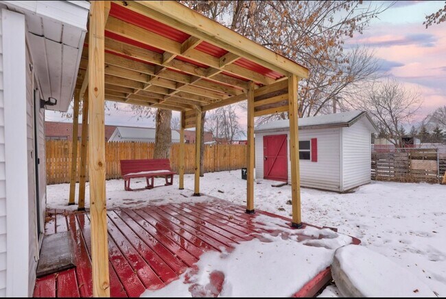 Building Photo - Where Style Meets Comfort — A Bay City Gem