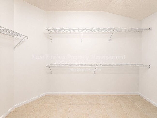 Building Photo - 14793 Falling Waters Dr