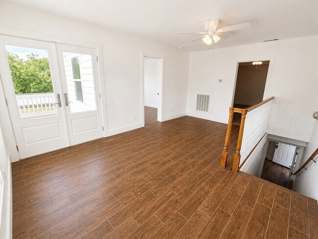 Building Photo - 2215 46th St