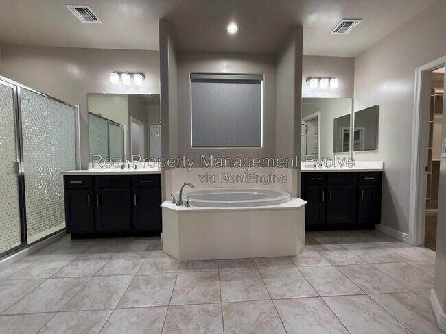 Building Photo - 5352 W Farmhand Dr