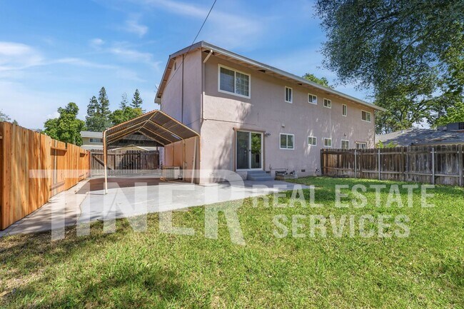 Building Photo - 6167 Oakgreen Cir